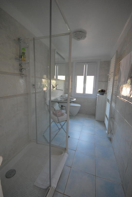 Mas Des Kardouons Bed & Breakfast Tourrettes-sur-Loup Cameră foto